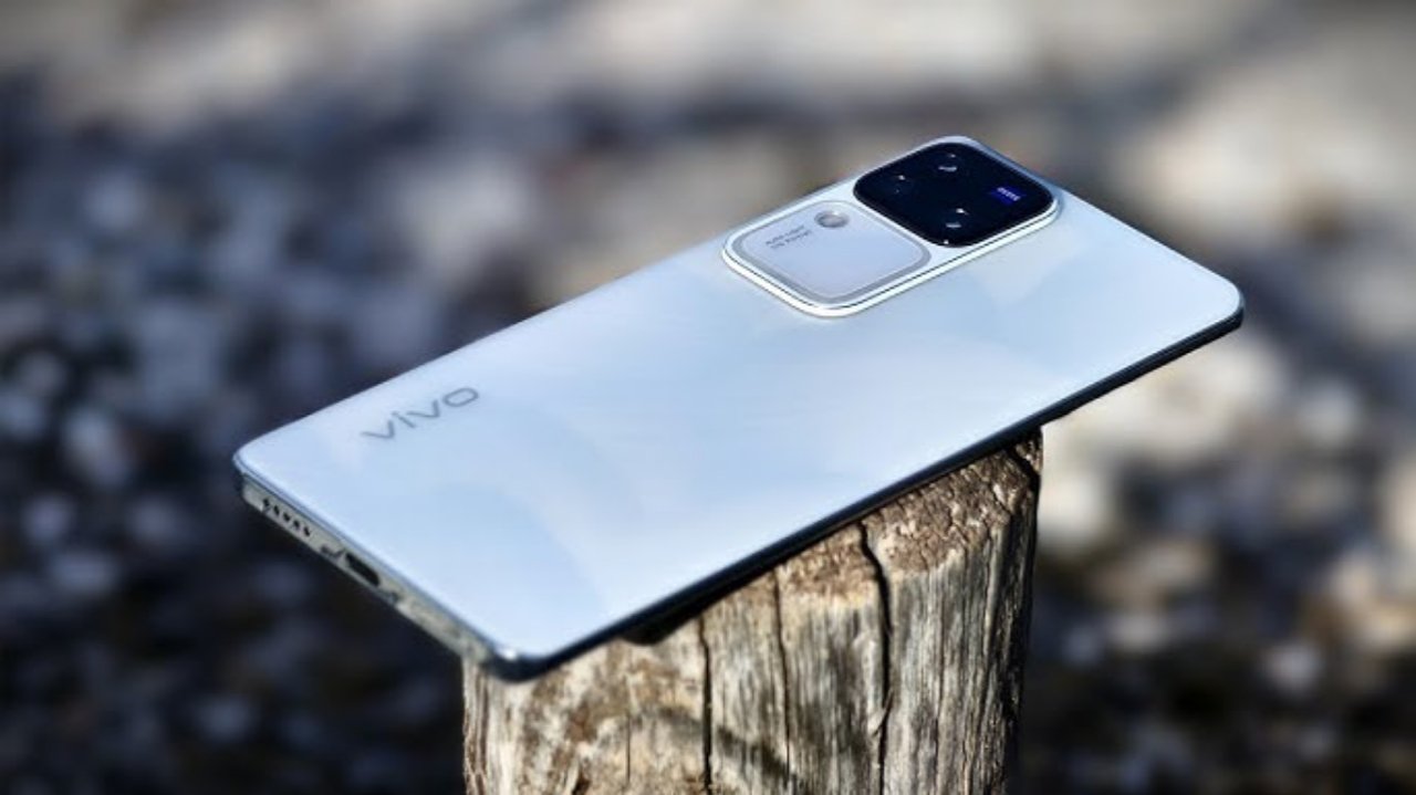 Vivo ने लॉन्च किया Vivo V32 Pro 5G स्मार्टफोन, 200MP कैमरा, 6100mAh बैटरी 230W फास्ट चार्जिंग 3 Vivo ने लॉन्च किया Vivo V32 Pro 5G स्मार्टफोन, 200MP कैमरा, 6100mAh बैटरी 230W फास्ट चार्जिंग