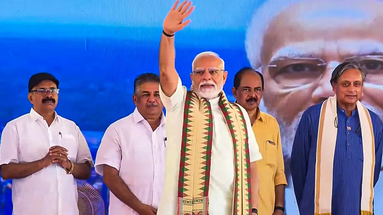 pm modi shashi